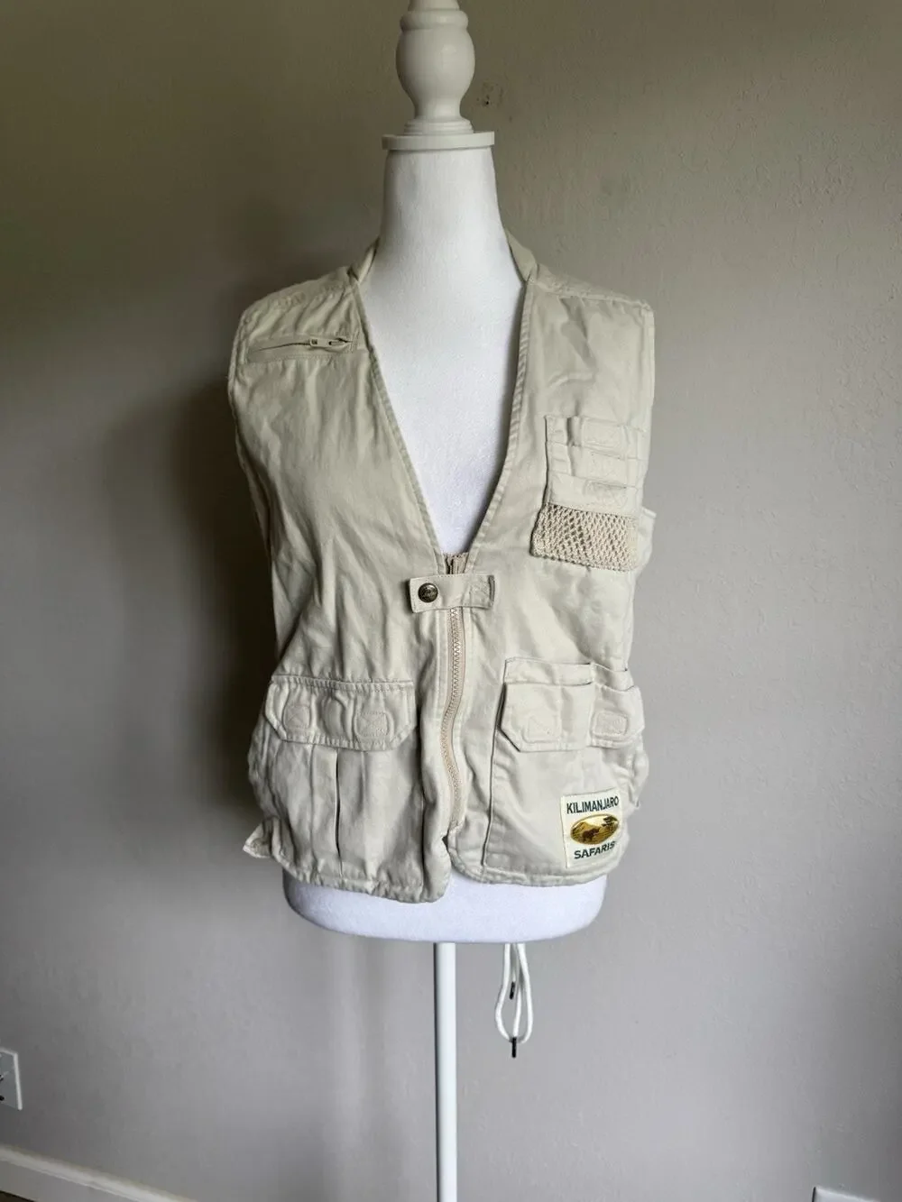 Vintage 2000s Walt Disney World Cream Kilimanjaro Safaris Vest Kids L
